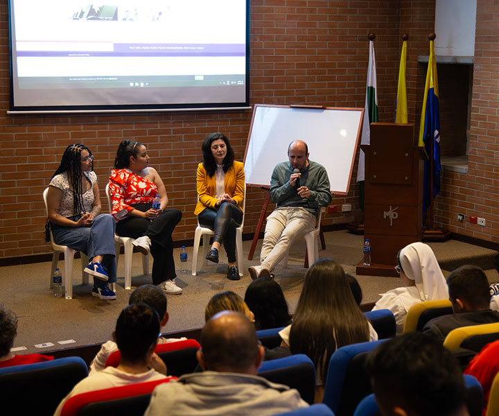 Los docentes compartieron sus conocimientos