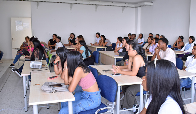 Los nuevos estudiantes de la Rectoría Centro Occidente recibieron toda la información necesaria para su proceso