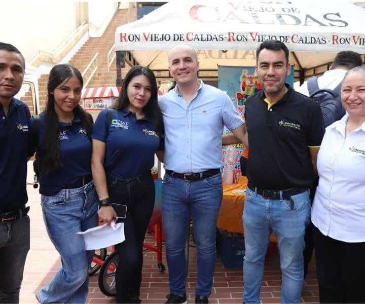 Representantes de UNIMINUTO Centro Sur participan en la Segunda Feria de la Mujer en Neiva.