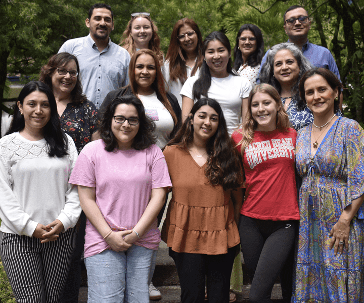 Estudiantes y profesoras de la Sacred Heart University con colaboradores de UNIMINUTO Centro Sur