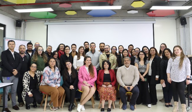 Foto de todos los participantes del evento