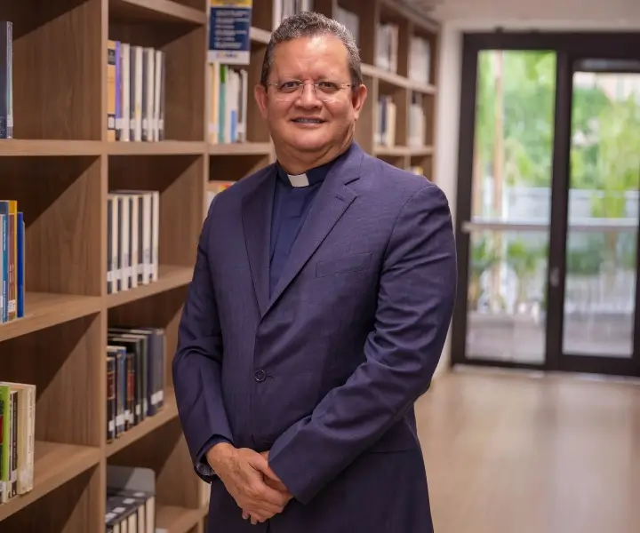 Columna del rector general de UNIMINUTO padre Harold Castilla en La República.