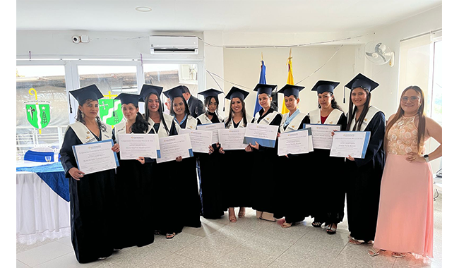 en el municipio de El Tarra, se certificaron 18 estudiantes