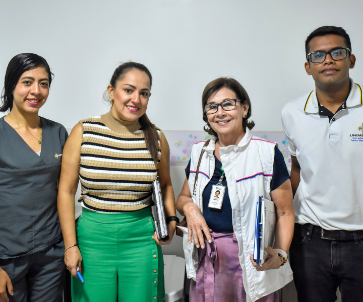 Paula Llanos, enfermera de la Rectoría Centro Sur, Angélica Moncaleano, directora del CU Ibagué, Dra. Martha Nieto de la Secretaría de Salud Municipal de Ibagué y Cristian Peña, profesional de Gestión Humana. 4