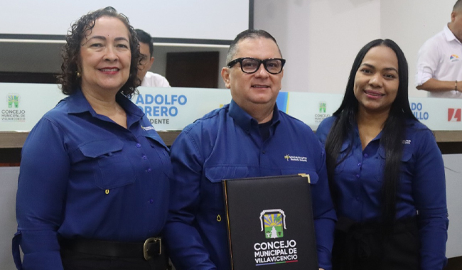 Magda Lesvy Melania Barrios Velásquez, Vicerrectora administrativa y Financiera UNIMINUTO  Dr. Carlos Alberto Pabón Meneses, Rector de UNIMINUTO Sede Oriente y  Katherin Isabel Gomez Armenta, Vicerrectora académica UNIMINUTO 