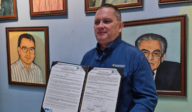 Dr. Carlos Alberto Pabón Meneses, Rector de UNIMINUTO Sede Oriente