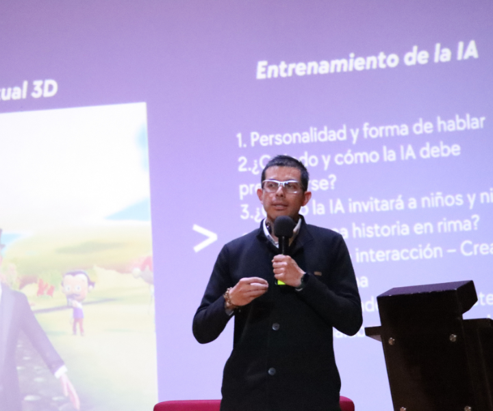 Profesor Carlos Felipe Gómez presenta su proyecto Avatar de Rafael Pombo con inteligencia artificial