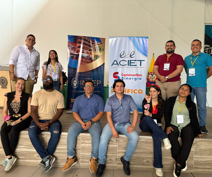 Profes y estudiantes representan a la RCO en Roldanillo