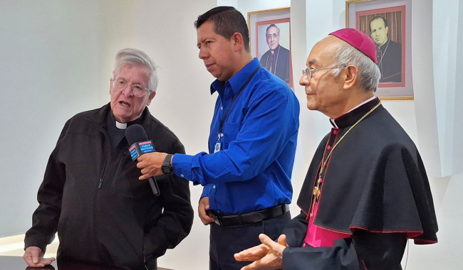 Padre Diego Jaramillo, cjm y Monseñor Luis Felipe Luis Felipe Sánchez Aponte en medios locales