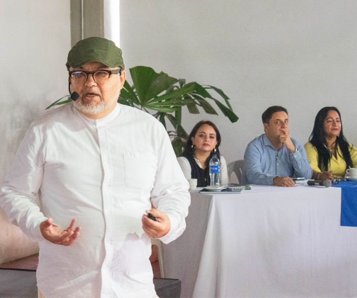 Gerardo Dueñas, "el Posibilista", fue uno de los mexicanos ponentes del Congreso Visión sin Fronteras.4