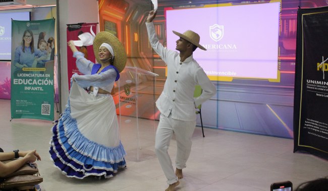 El evento también tuvo una intervención cultural