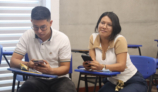 Estudiantes UNIMINUTO Participando del encuentro 