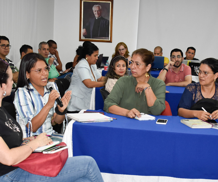 Docentes UNIMINUTO en el Auditorio CU Ibagué
