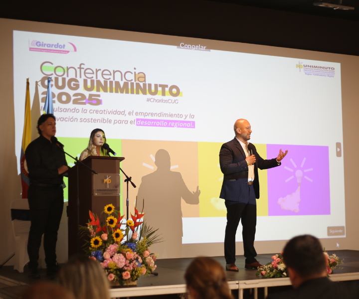 Director Centro Universitario Girardot 