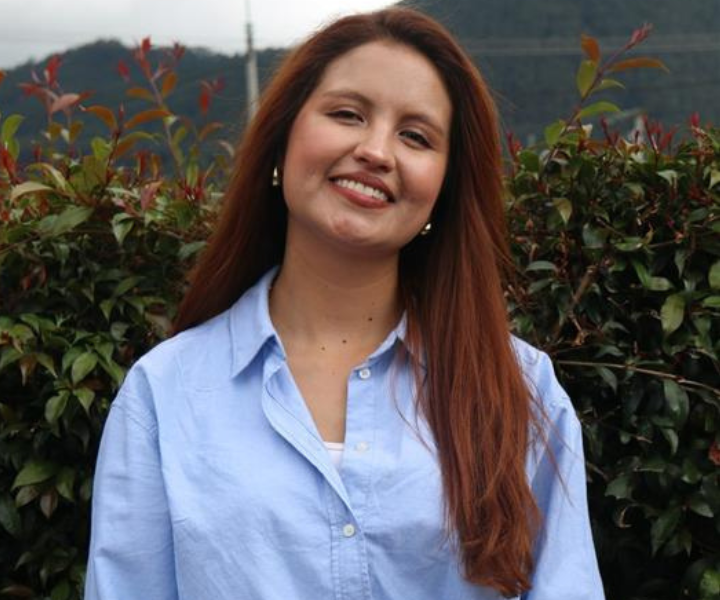 Angy Tatiana Rios, Egresada Administración de Empresas