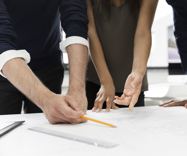 Trabajadores en oficina 