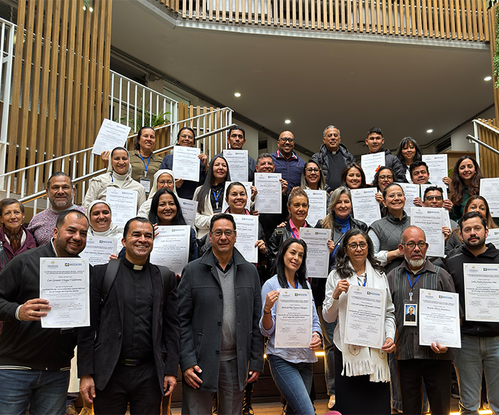 Foto de participantes certificados en el diplomado