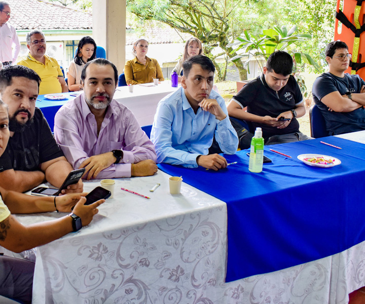 Docentes UNIMINUTO en inducción