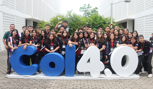 Participantes estudiantes evento Colombia 4.0 