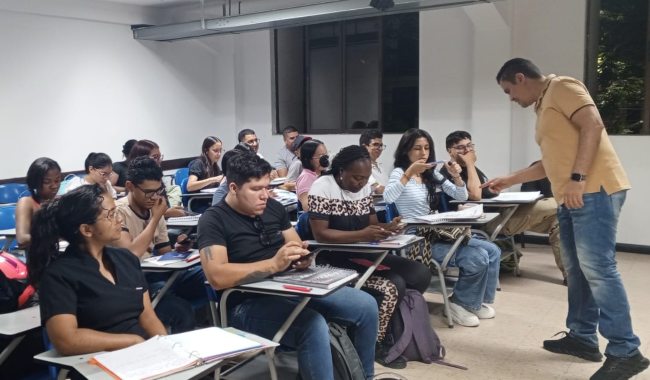 Los partícipes hacen parte de los Centro Universitarios: Buga, Chinchiná, Cali, Buenaventura, Pasto y Pereira 