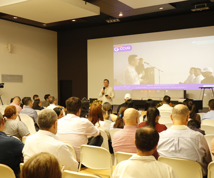 Víctor Londoño, vicerrector de Operaciones y Éxito Estudiantil Cundinamarca – Boyacá.