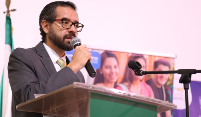 Decano facultad Psicología