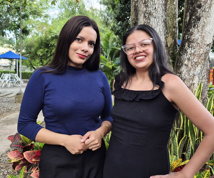 Luisa Fernanda y Liseth. Estudiantes UNIMINUTO RCS