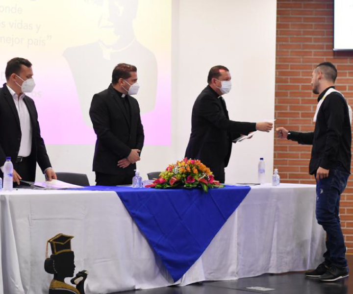 Graduado Buga Julio 2021