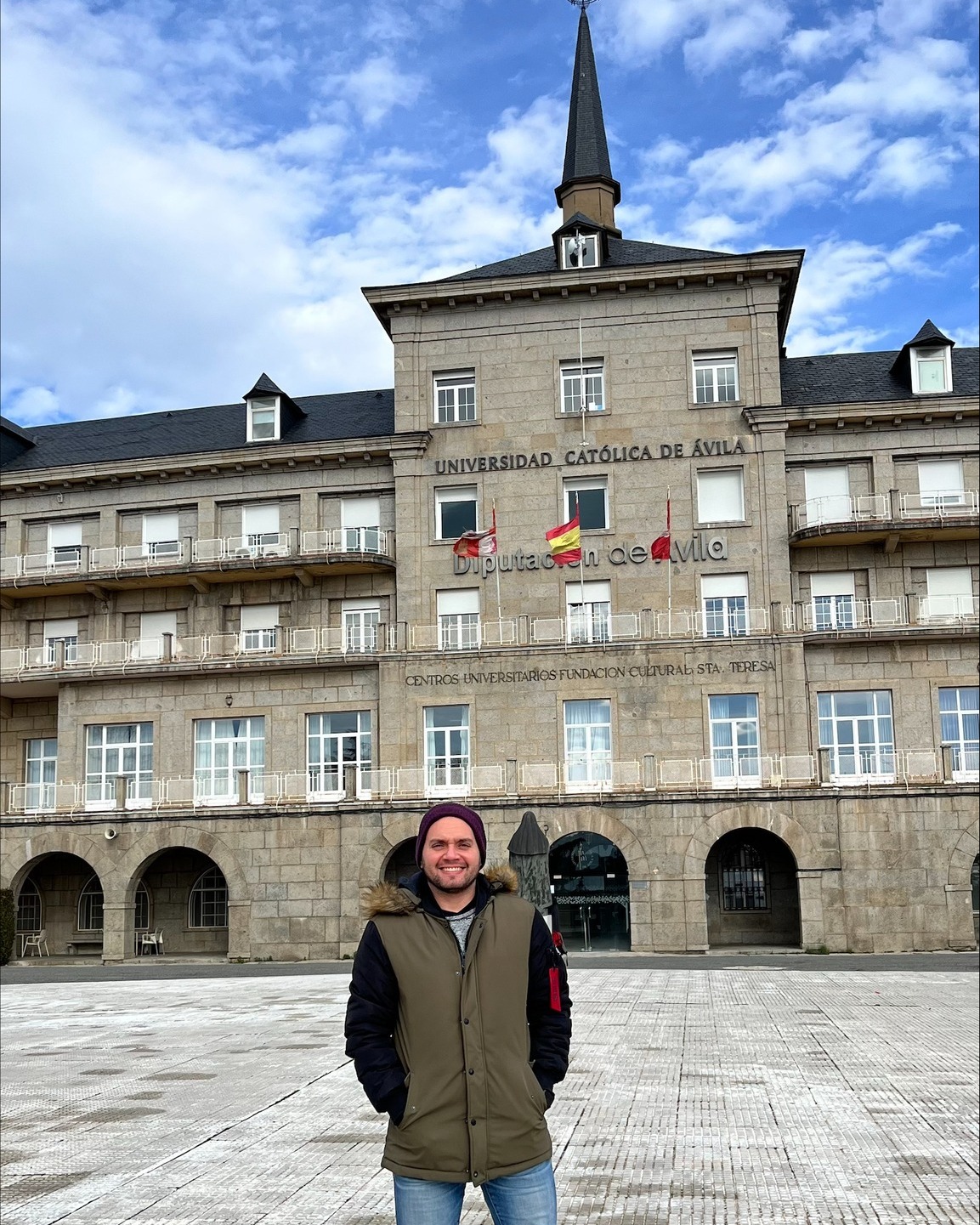 Jonnathan Alexander Flores estudiante en España!