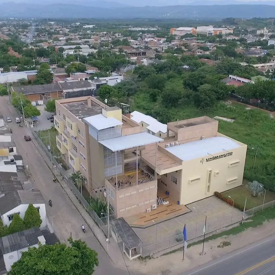 CU Girardot