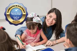 profesora con niños