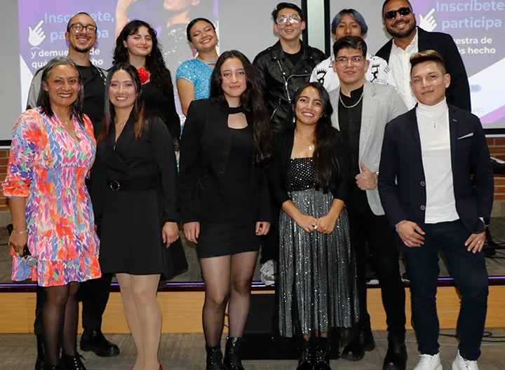 Participantes del festival de la canción 