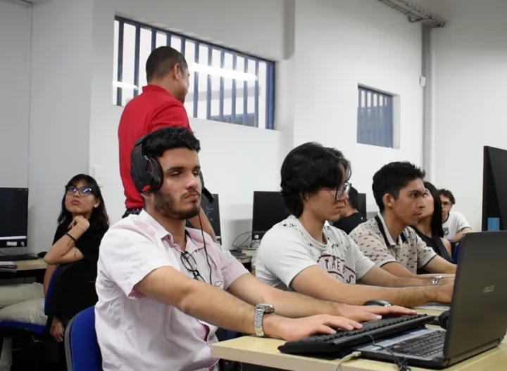 Brahian-invidente-ingeniería-sistemas