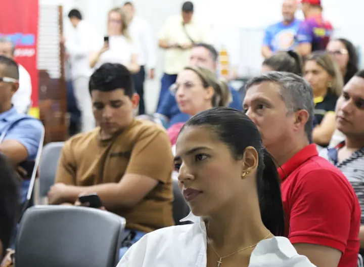Asistentes al Taller de Liderazgo, organizado por la Rectoría Centro Sur