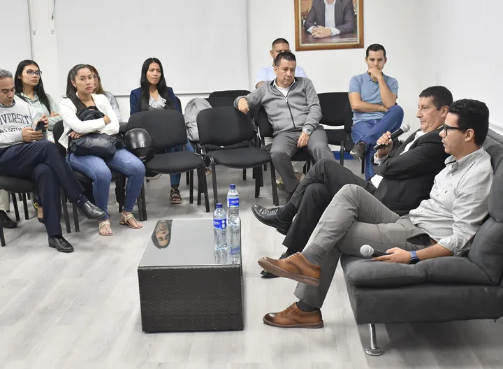 Daniel Orjuela Director Ejecutivo de Fenalco Tolima y Estudiantes Posgrado