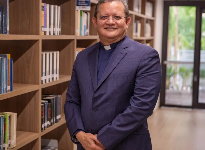 Columna del rector general de UNIMINUTO padre Harold Castilla en La República.