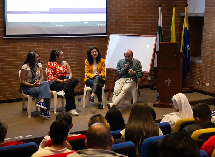 Los docentes compartieron sus conocimientos