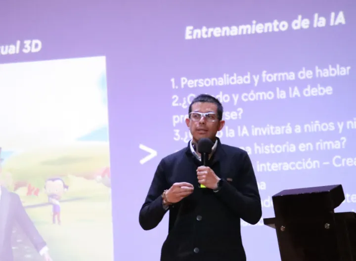 Profesor Carlos Felipe Gómez presenta su proyecto Avatar de Rafael Pombo con inteligencia artificial