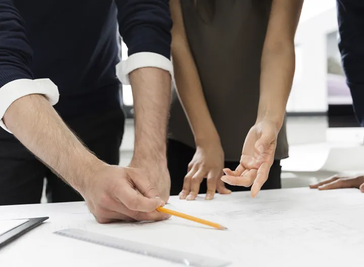 Trabajadores en oficina 