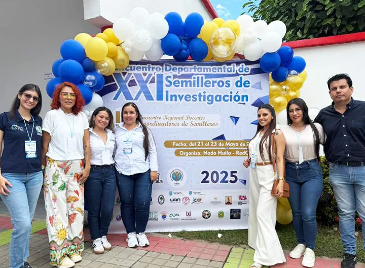 Estudiantes de UNIMINUTO RCS de Semilleros de Investigación.3