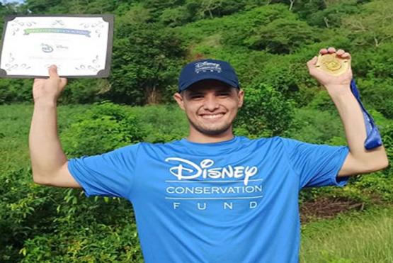 Nelson Álvarez, el joven ‘héroe’ premiado por Disney