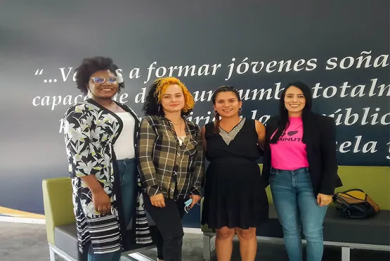 Con picnic literario se conmemoró el día de la mujer en Pereira