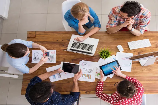 El programa de Contaduría Pública junto con la DIAN desarrolló la charla “Verdades para emprender en el Régimen Simple de Tributación”, como parte de la formación integral de sus futuros profesionales.