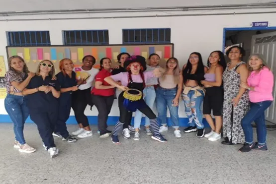 13 estudiantes de UNIMINUTO Centro Regional Aburrá Sur en las actividades lúdicas de la juntanza