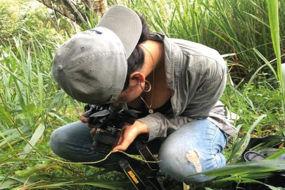 Persona tomando foto