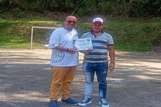 Entrega de reconocimiento vereda El Chorrillo, Villeta, Cundinamarca.  