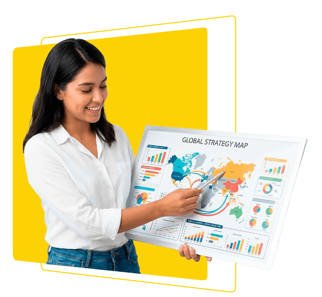 Mujer profesional analizando mapa estratégico global con indicadores de negocio en contexto de administración de empresas